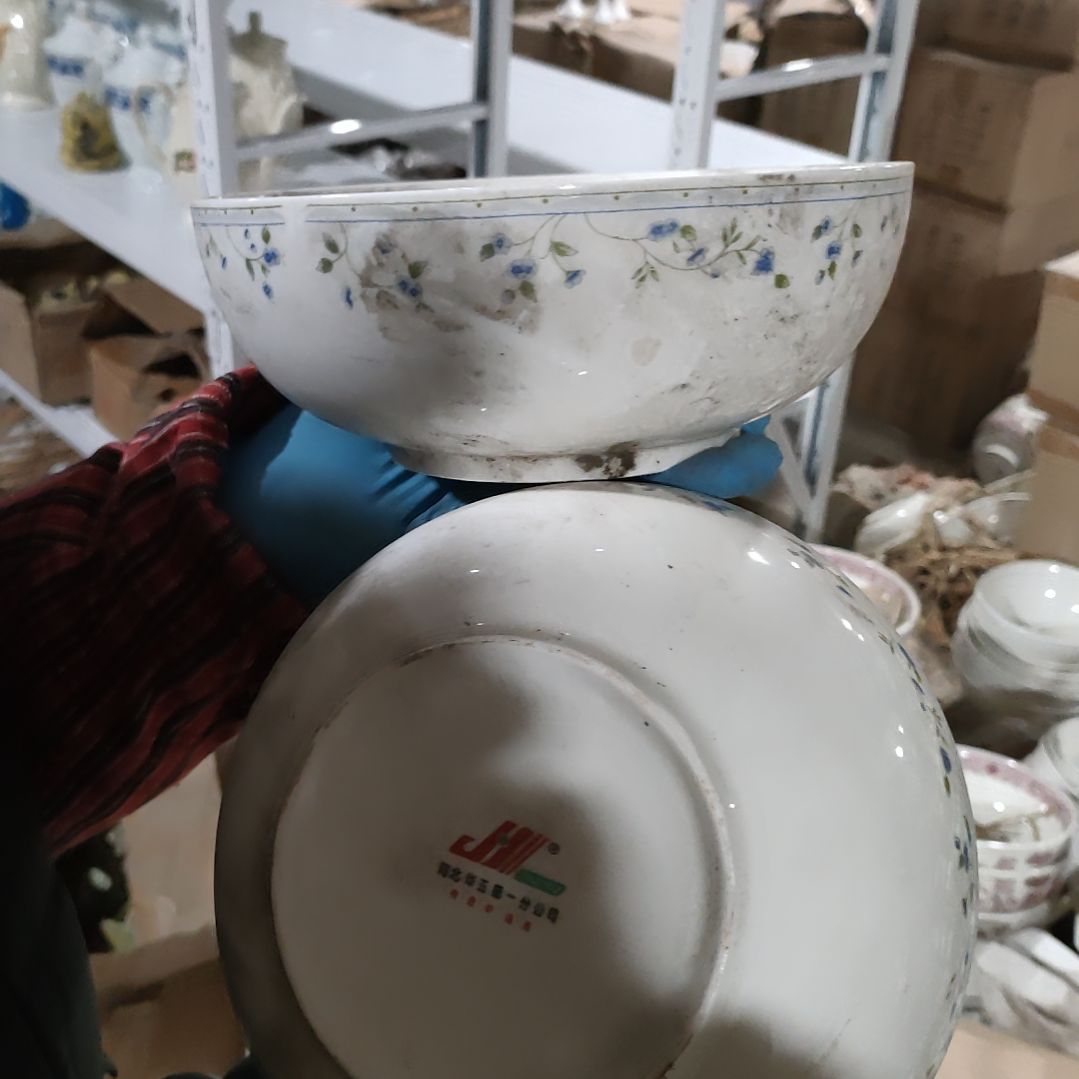 摆件陶瓷盘子碗啥都有