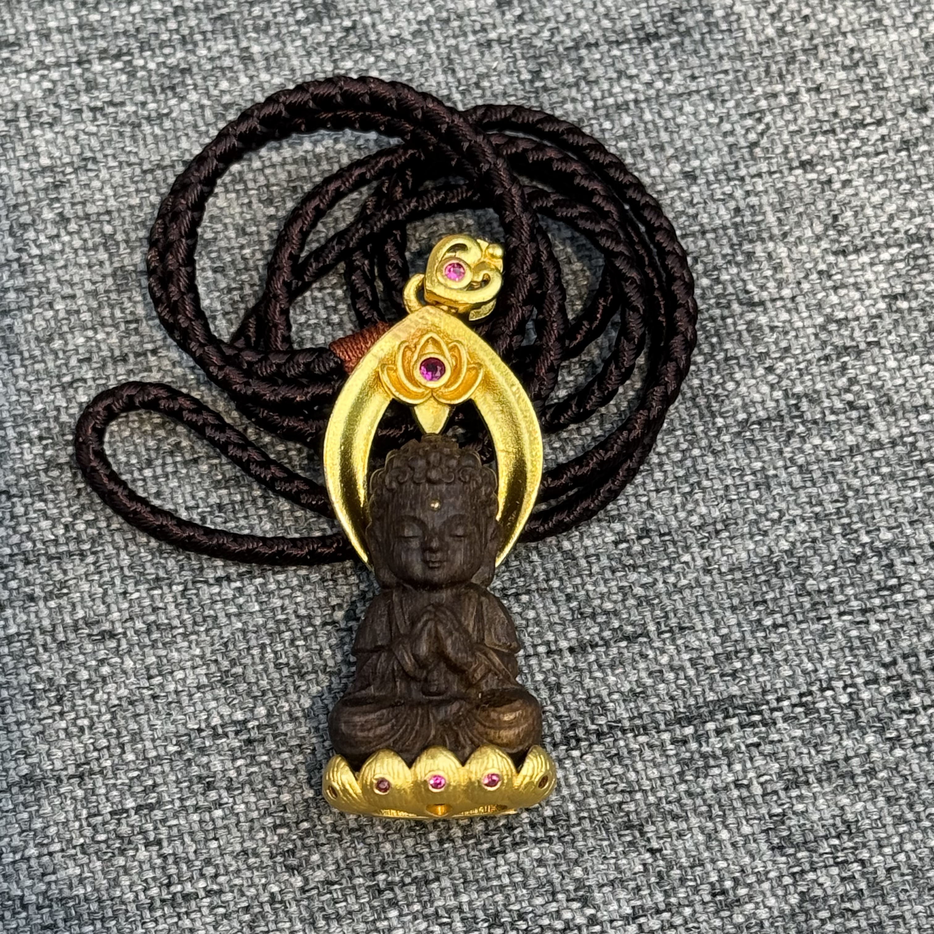 帝王专属福利宝宝佛嘎乌盒挂件