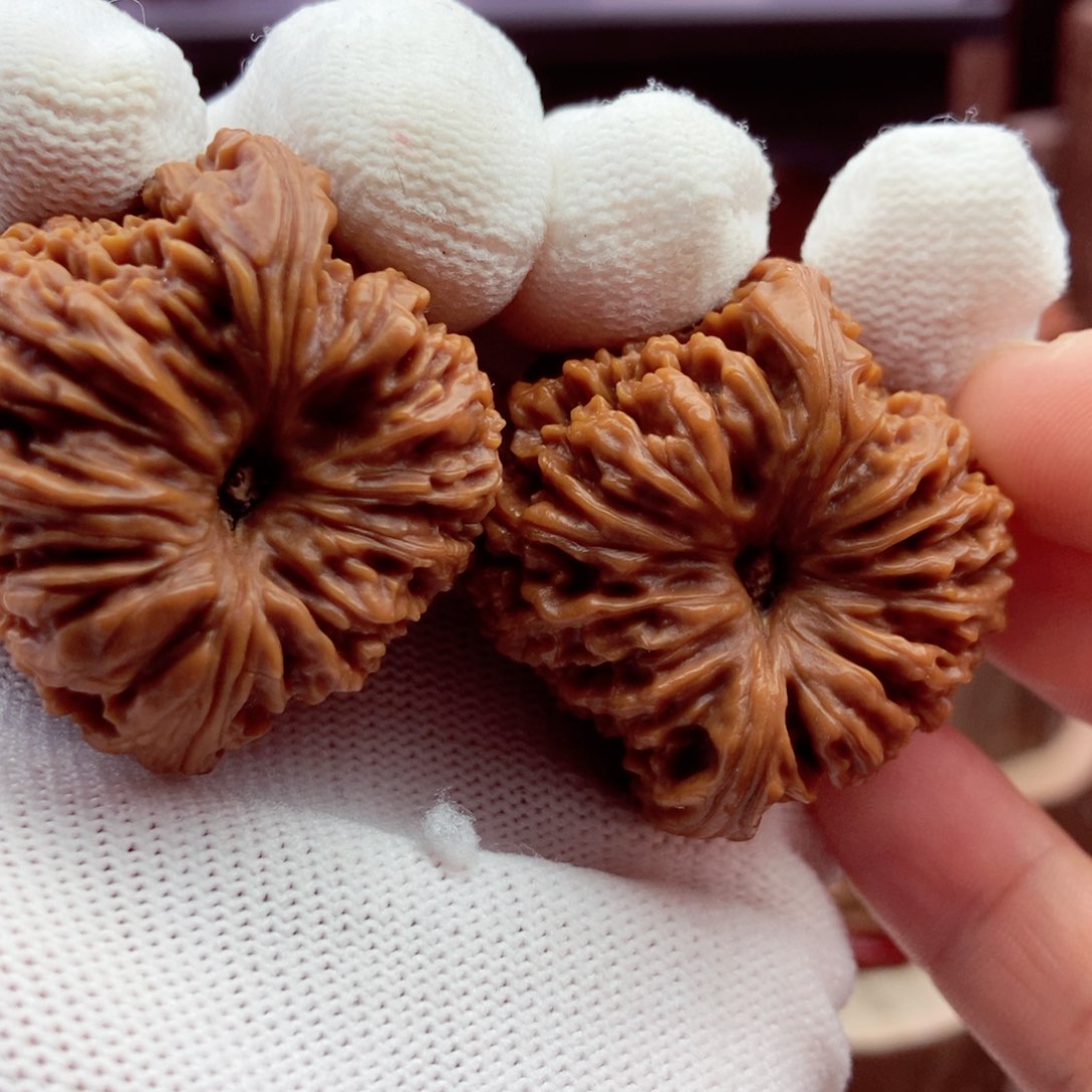 文玩核桃吊坠拉丝团子深凹回血39.8.37.5.39.41克