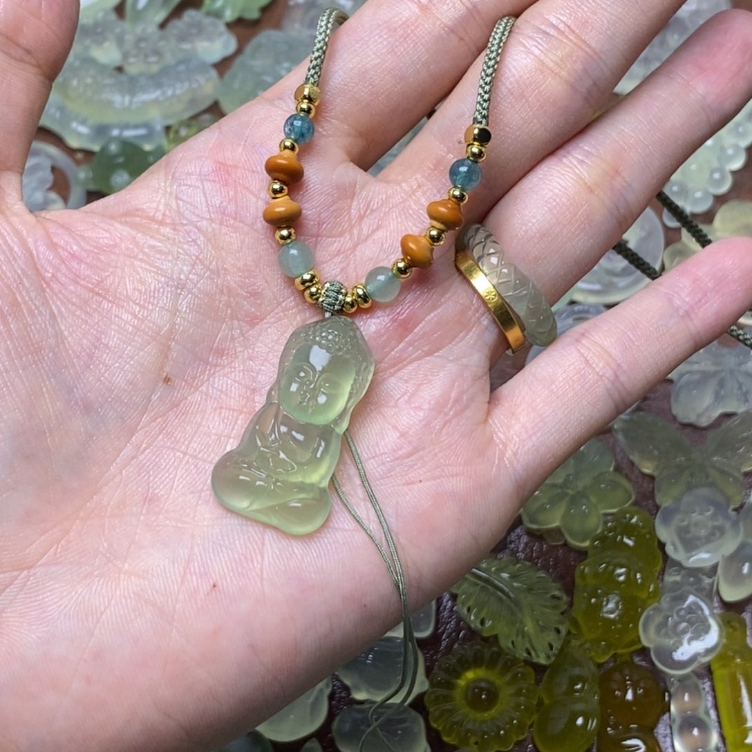 狼***C蛇纹石玉合金项链