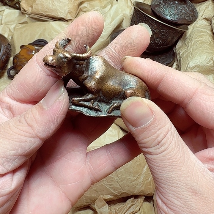 铜器摆件收收藏藏