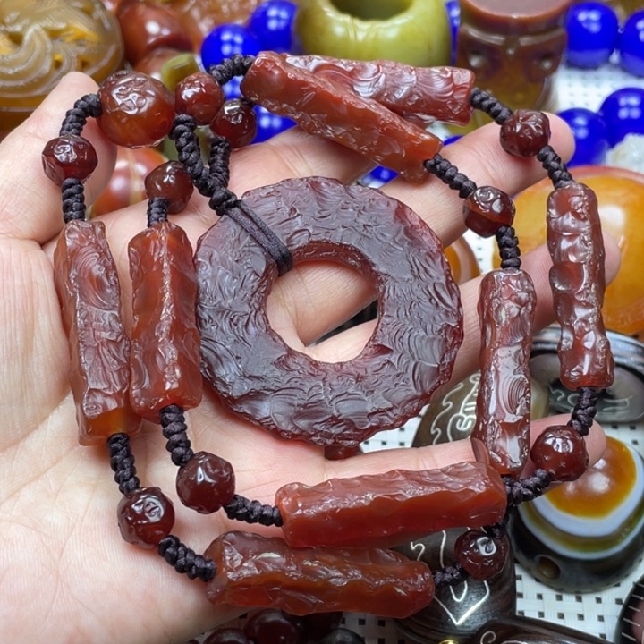 玛瑙/玉髓颈饰未镶嵌