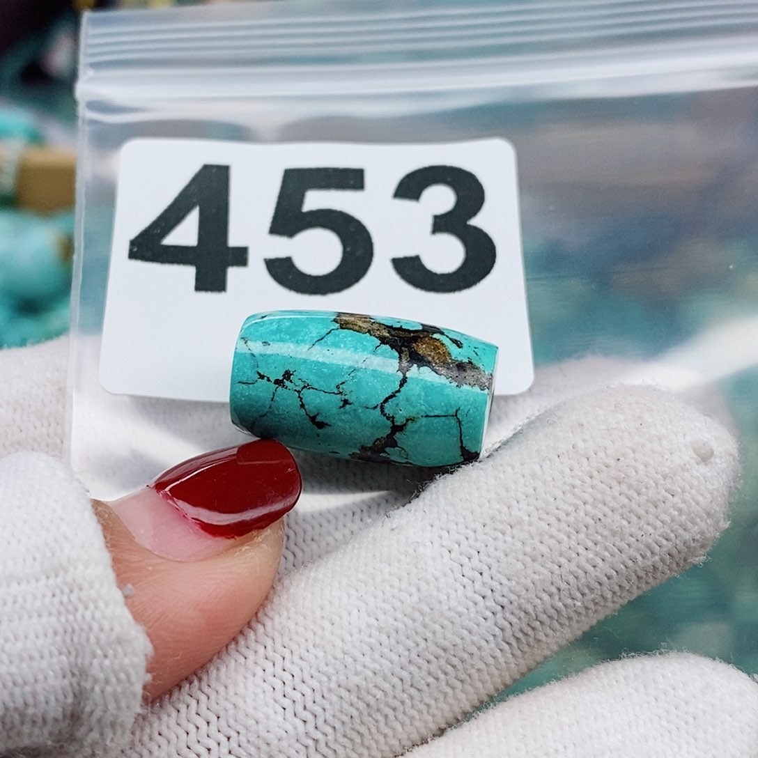 绿松石颈饰未镶嵌