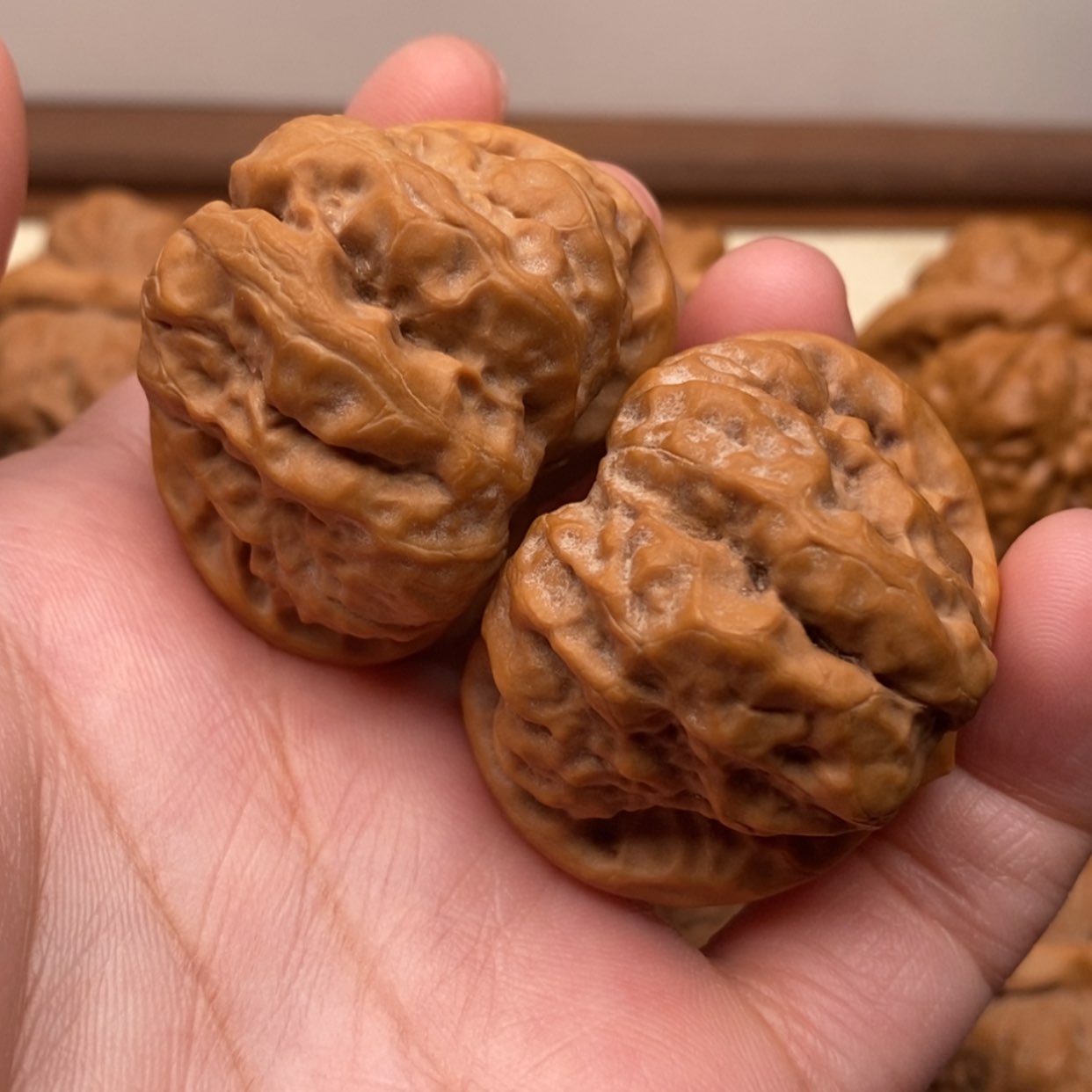 【闪购商品】把件文玩核桃边40左右