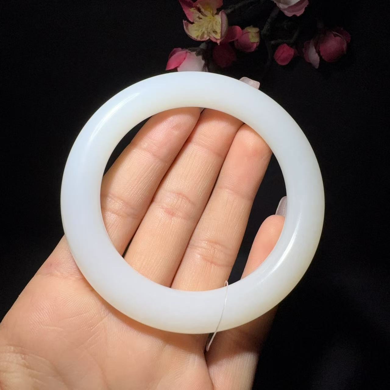 56圈口 圆条 白玉 和田玉手镯