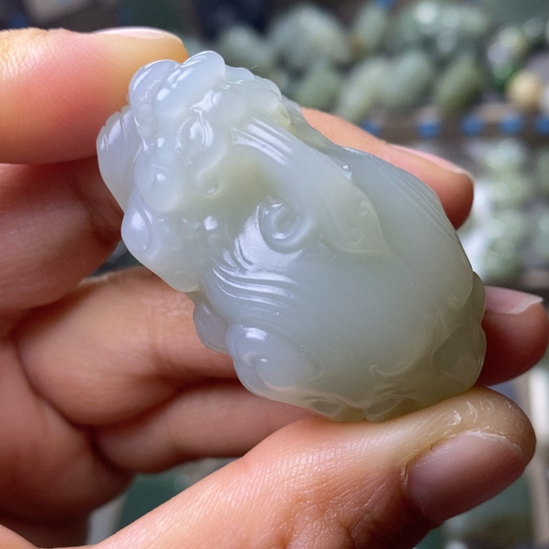 和田玉颈饰未镶嵌