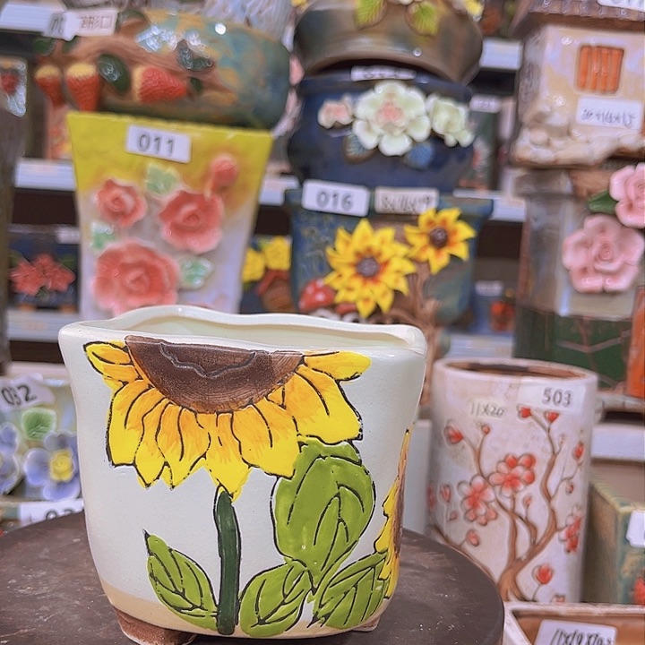 紫砂花盆陶瓷制品