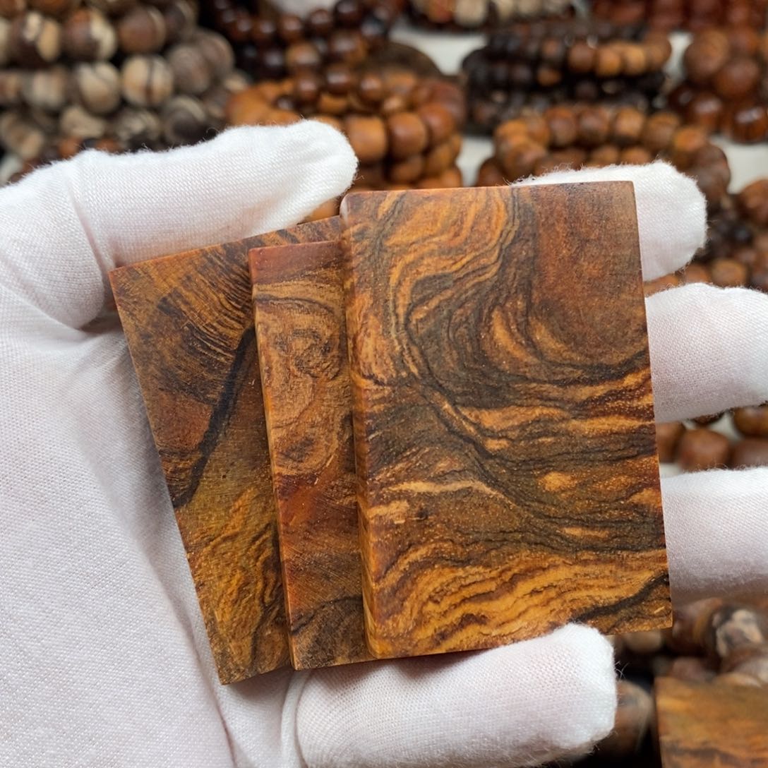 贡木原木平安无事牌