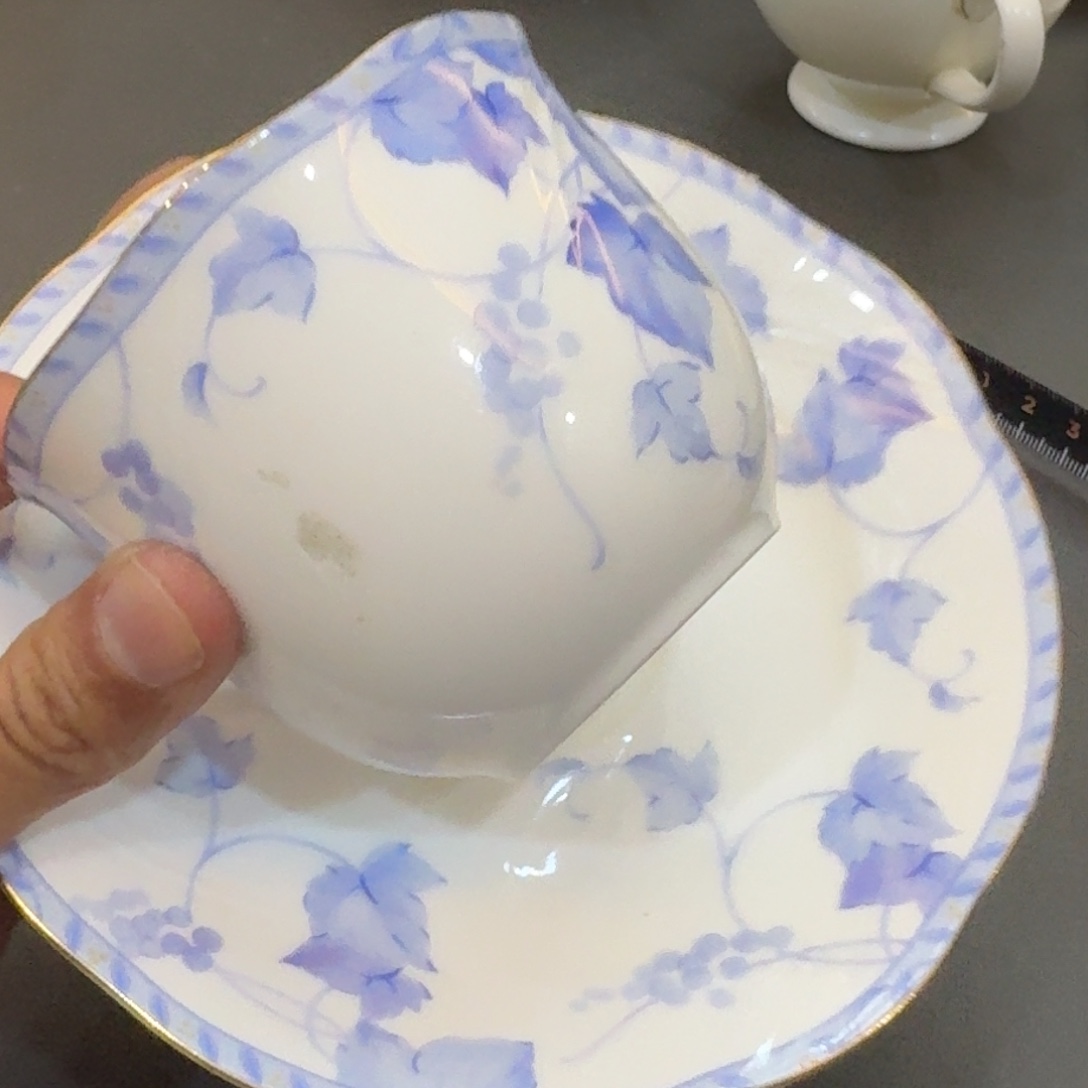 @****陶瓷片片世界影子