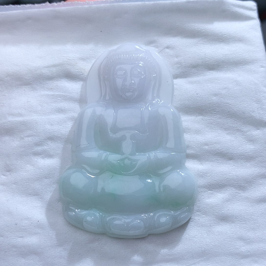 翡翠颈饰未镶嵌3561。