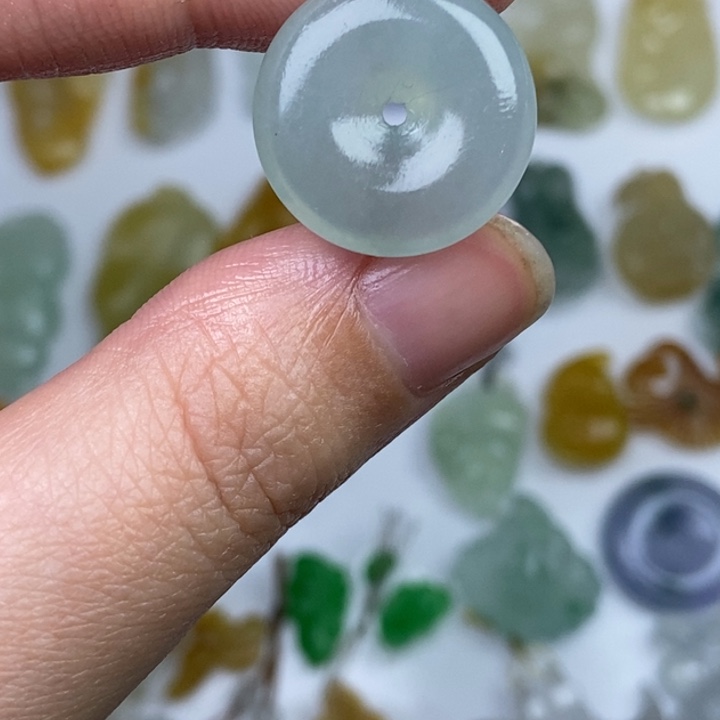 定制翡翠未镶嵌扣子17.7