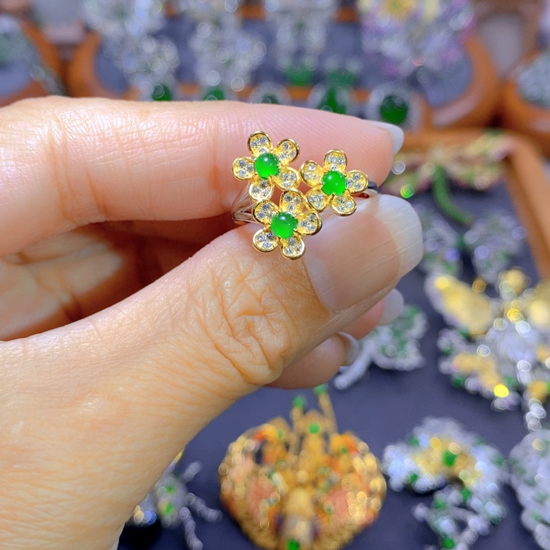 翡翠颈饰银S925镶嵌?****逸天然翡翠