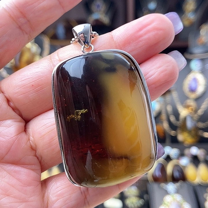 琥珀颈饰银S925镶嵌吊坠