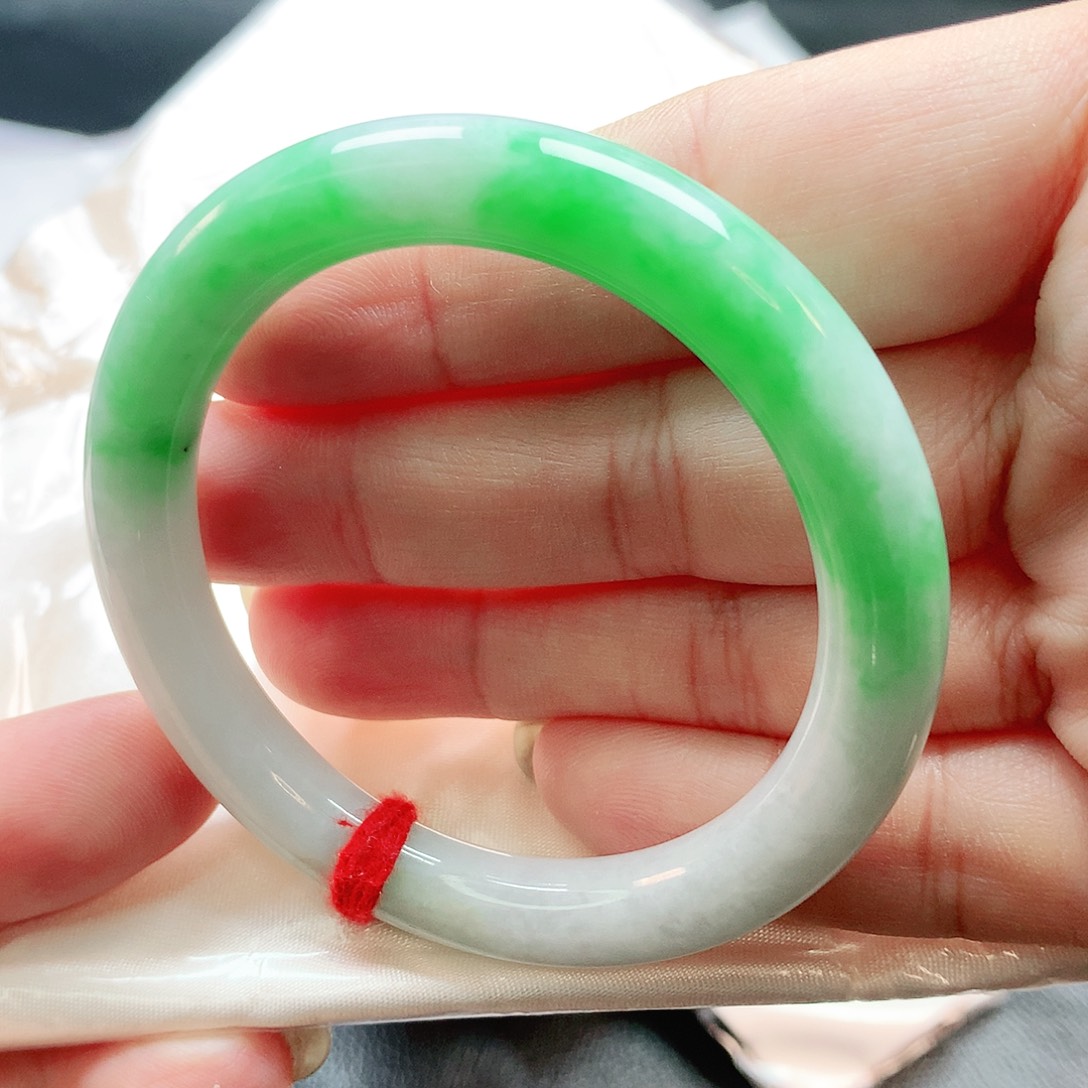 翡翠手镯未镶嵌圆条2662