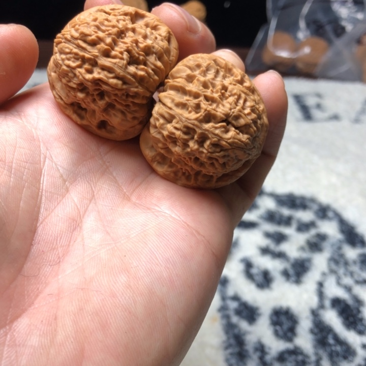 核桃南疆团子精品文玩