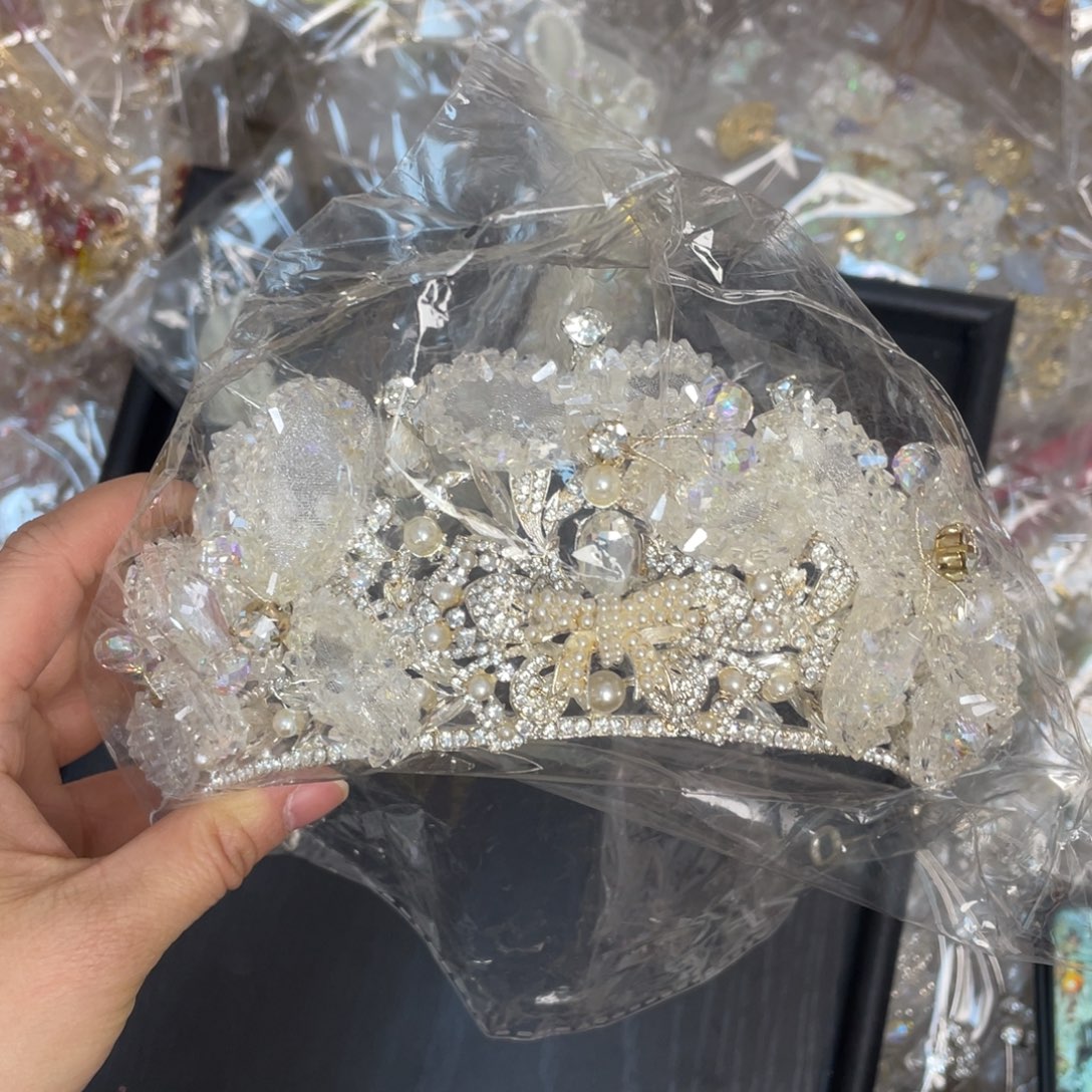 混合材质新娘头饰默认微瑕不退换