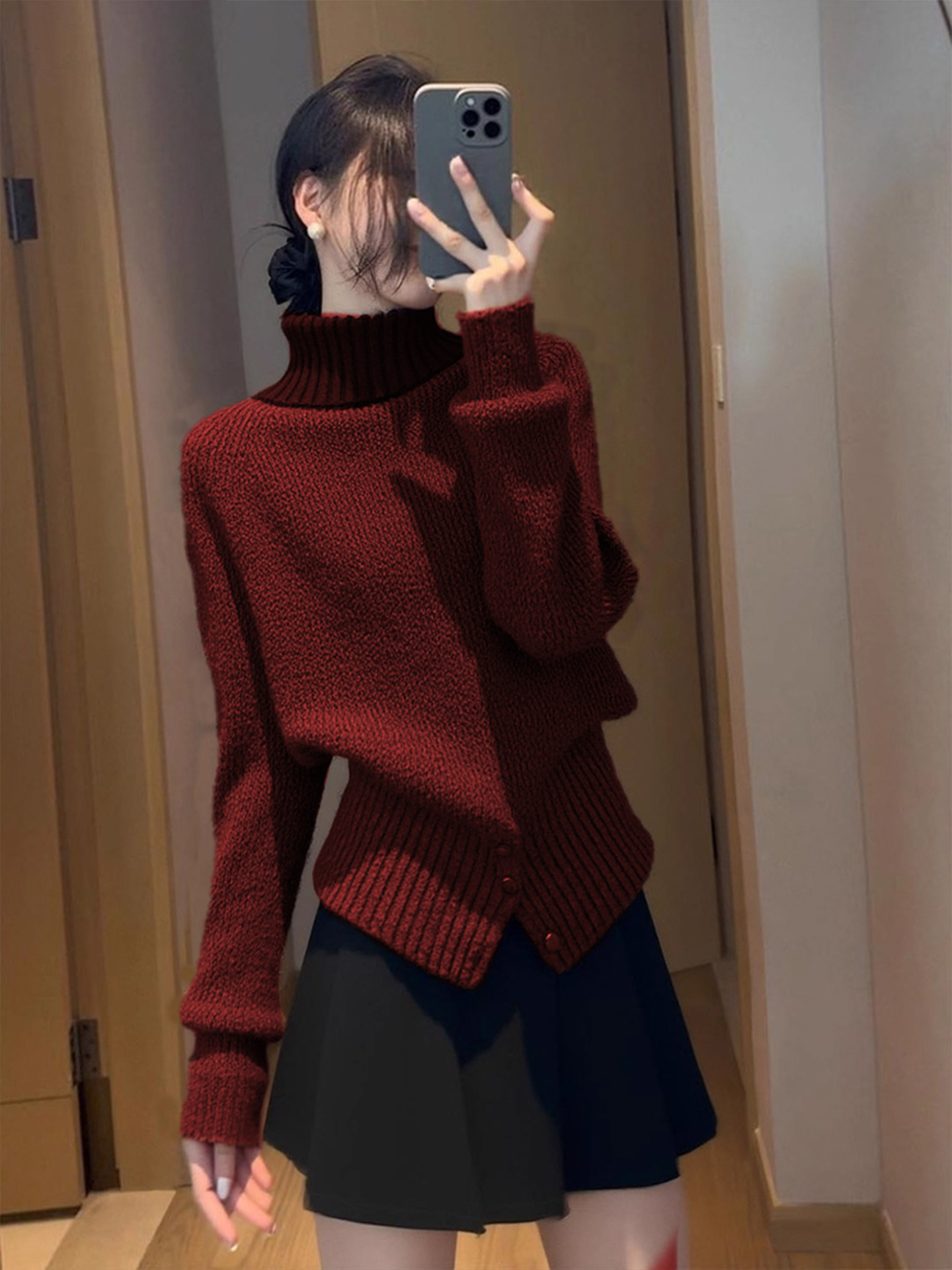复古红色高领打底毛衣女2025冬季新款高级感收腰长袖内搭针织上衣