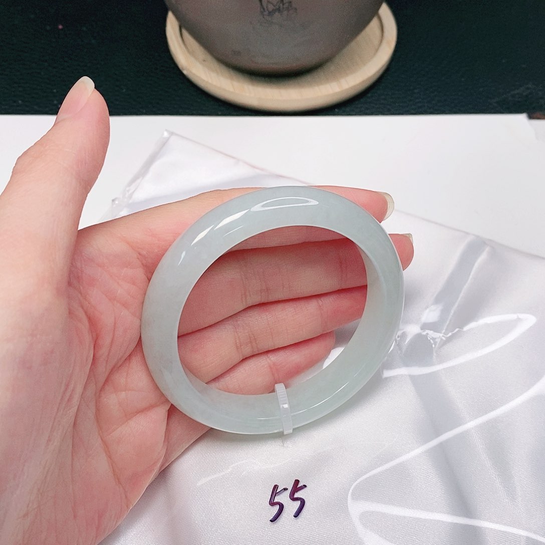 【闪购商品】翡翠手镯未镶嵌正圈