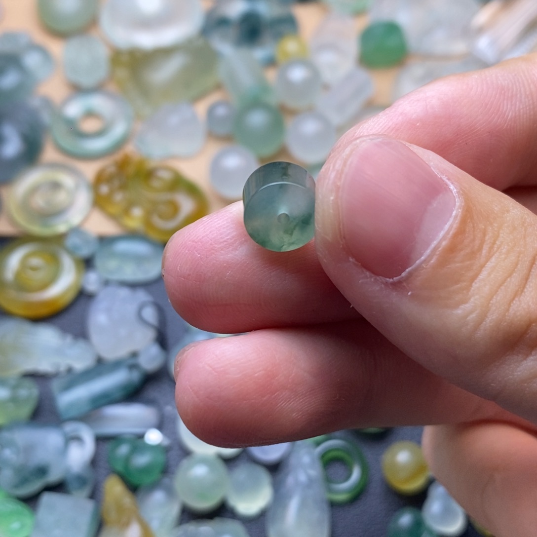 定制翡翠未镶嵌珠子