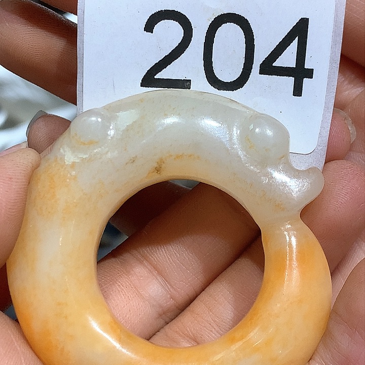 和田玉未镶嵌挂件滑***狼