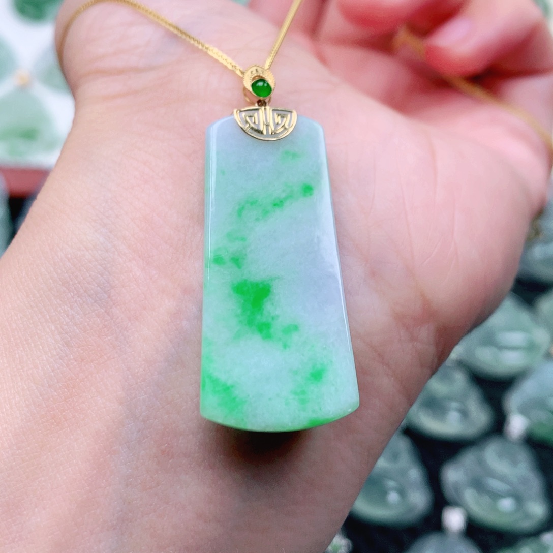 紫***铃翡翠18K金镶嵌吊坠(不含链)