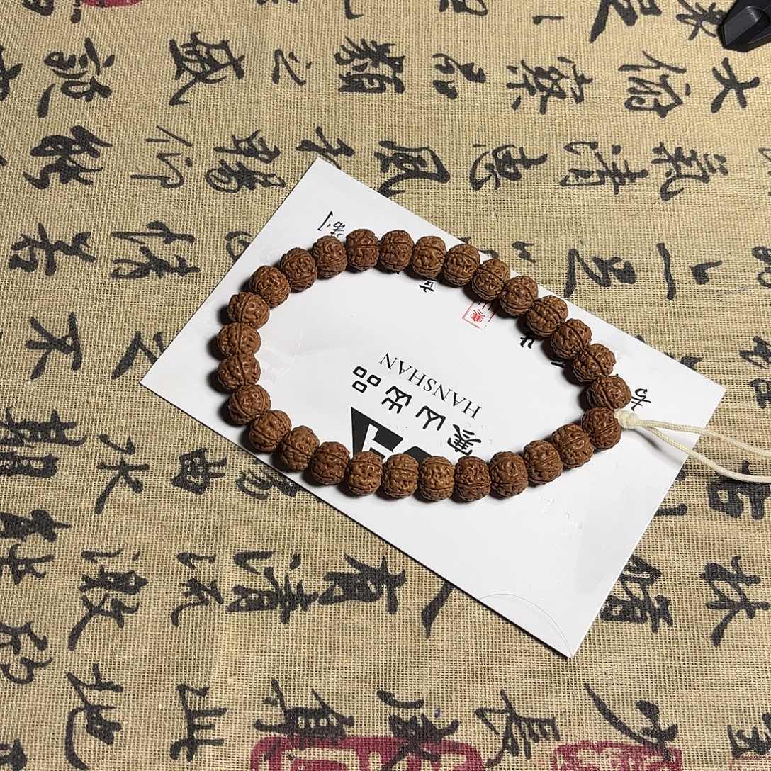 金刚菩提吊坠老树王手持