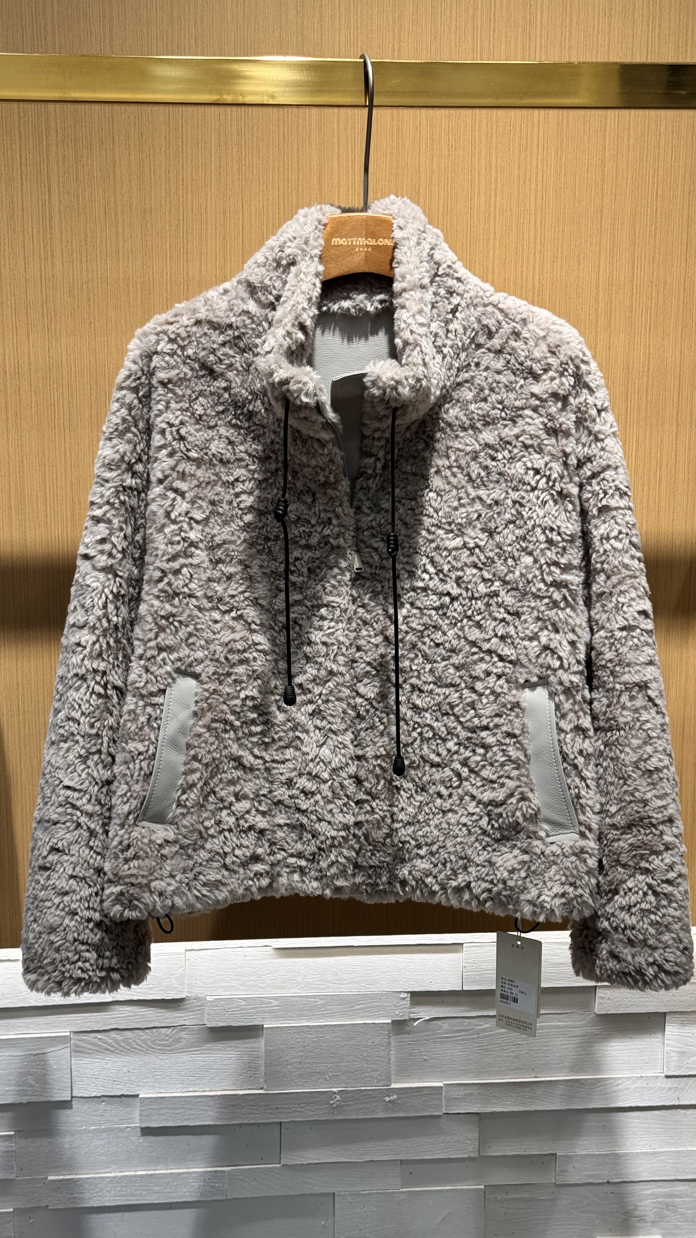 秋季厚款常规款女款气质短外套女装极简风拉链时尚休闲