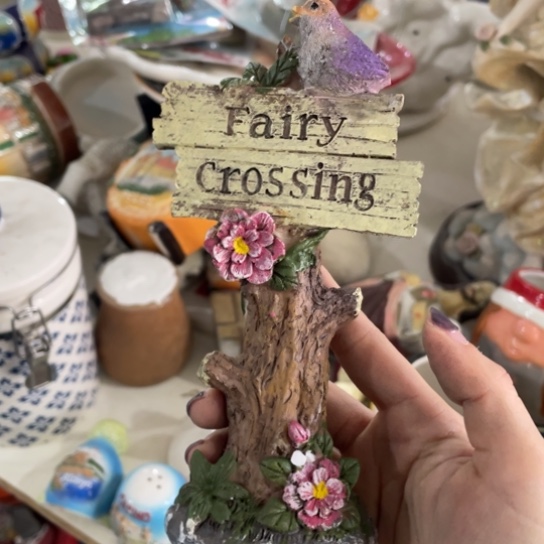 摆件             微瑕。