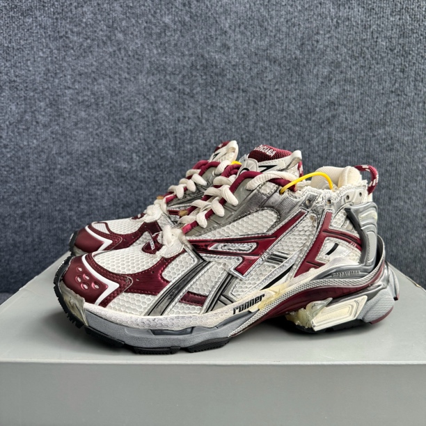 99新 Balenciaga/巴黎世家 39码 runner 酒红 白灰红 老爹鞋 原盒