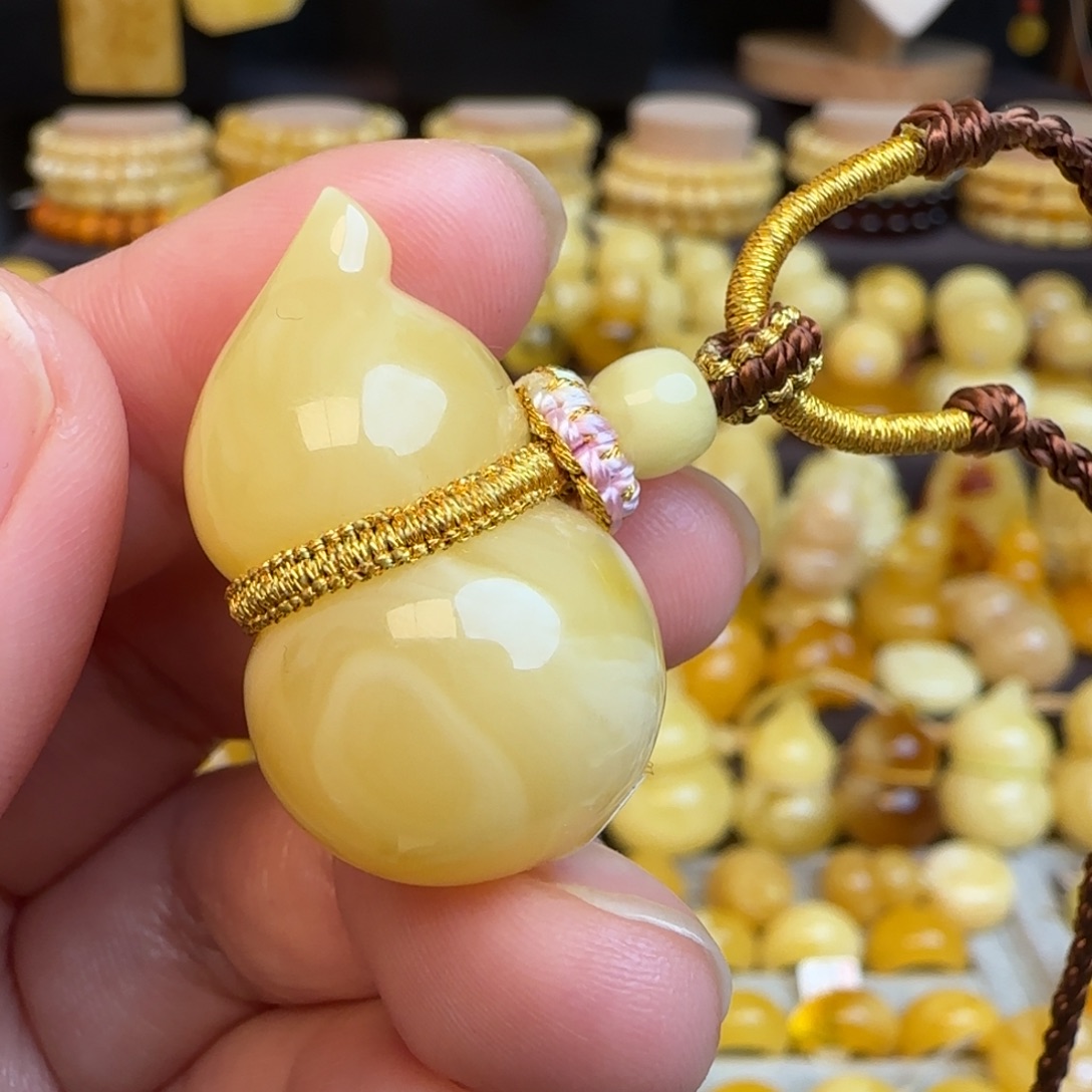 琥珀未镶嵌套链天然俄料蜜蜡葫芦吊坠