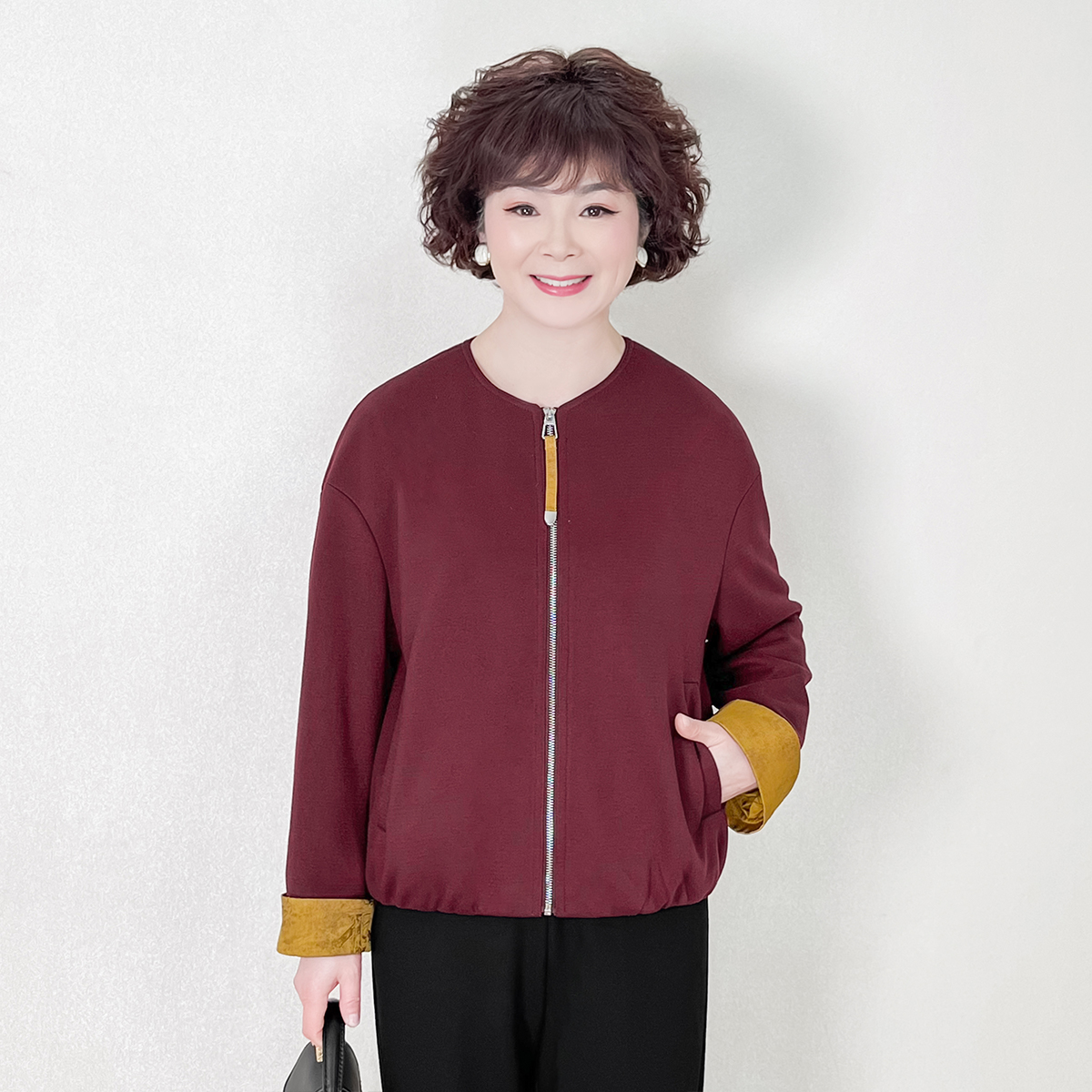 妈妈春装2025新款外套洋气中老年女春秋休闲夹克大码长袖上衣