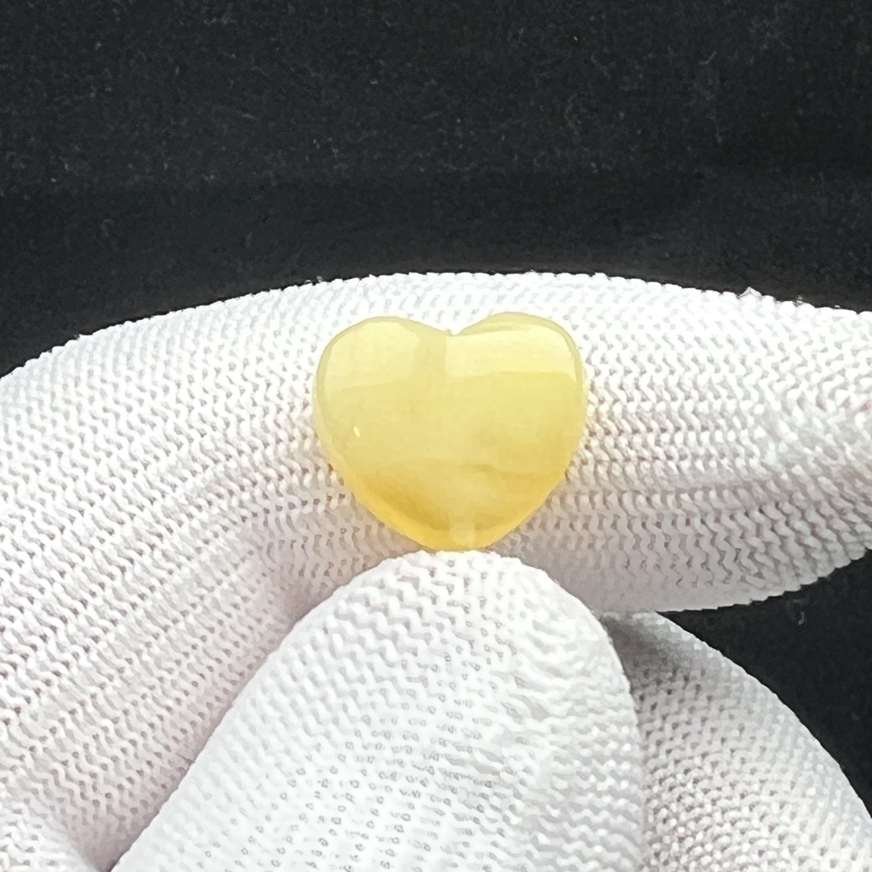 J1267天然原矿俄料蜜蜡 爱心14*12*6mm支持复检