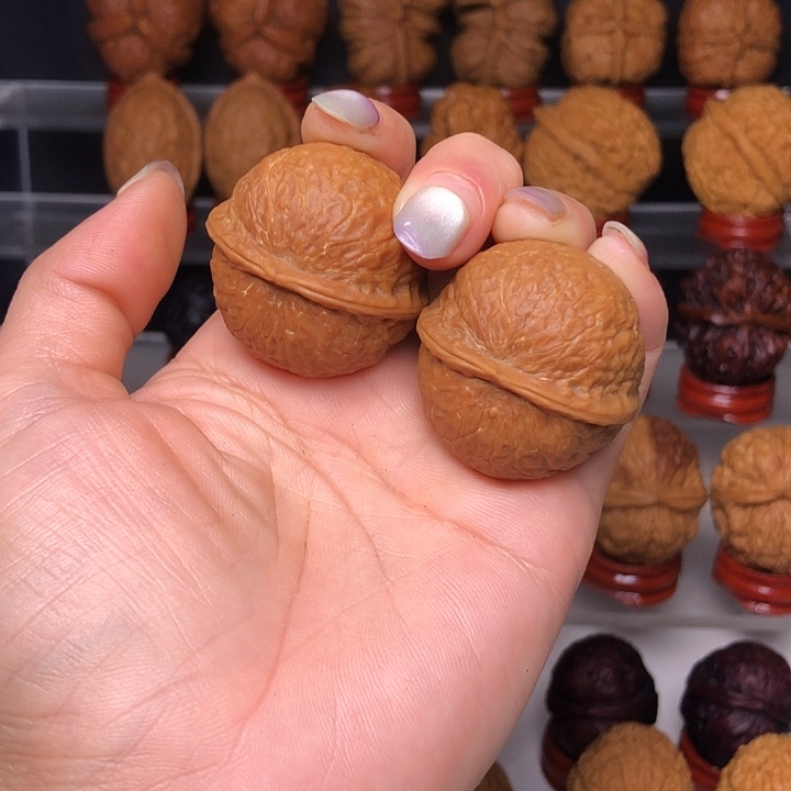 娜***女吊坠文玩核桃890红蛇