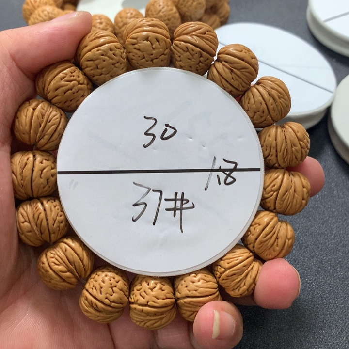 手串桃核37号健健康康了