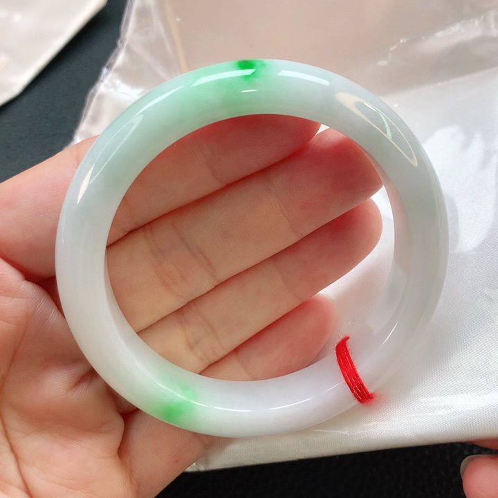 翡翠手镯未镶嵌55正