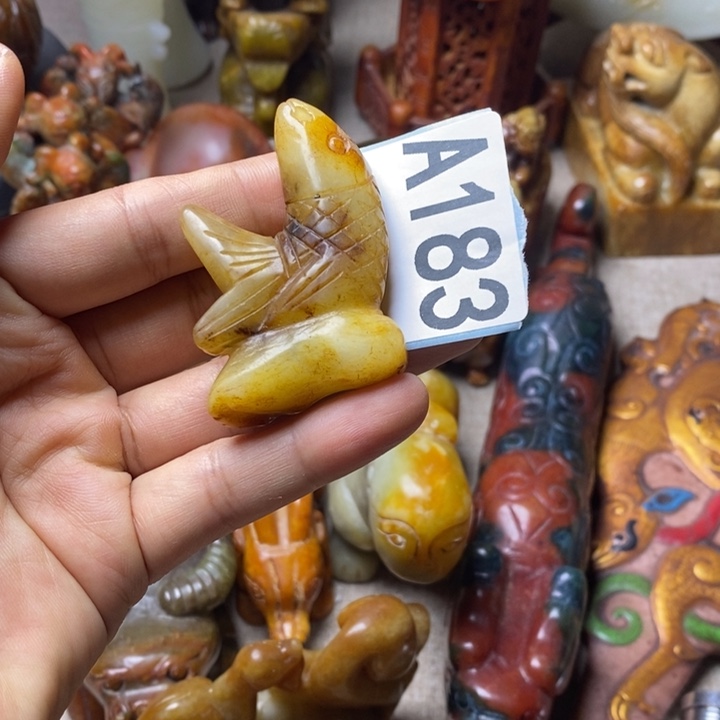 玛瑙/玉髓未镶嵌挂件