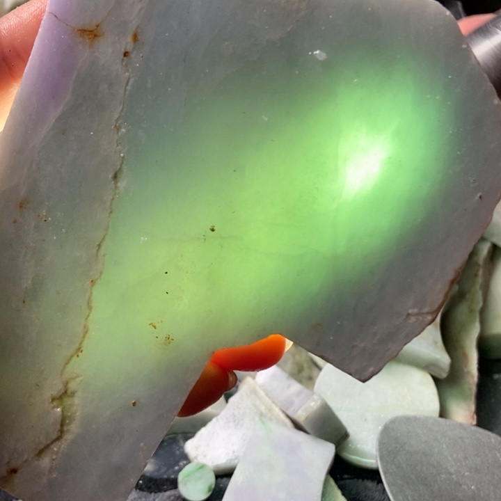 翡翠颈饰未镶嵌天然翡翠