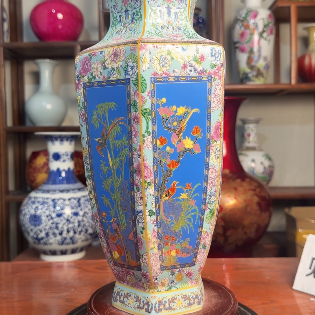 瓶高度35厘米肚径18厘米