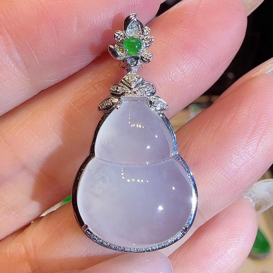 翡翠吊坠(不含链)18K金镶嵌单*贝