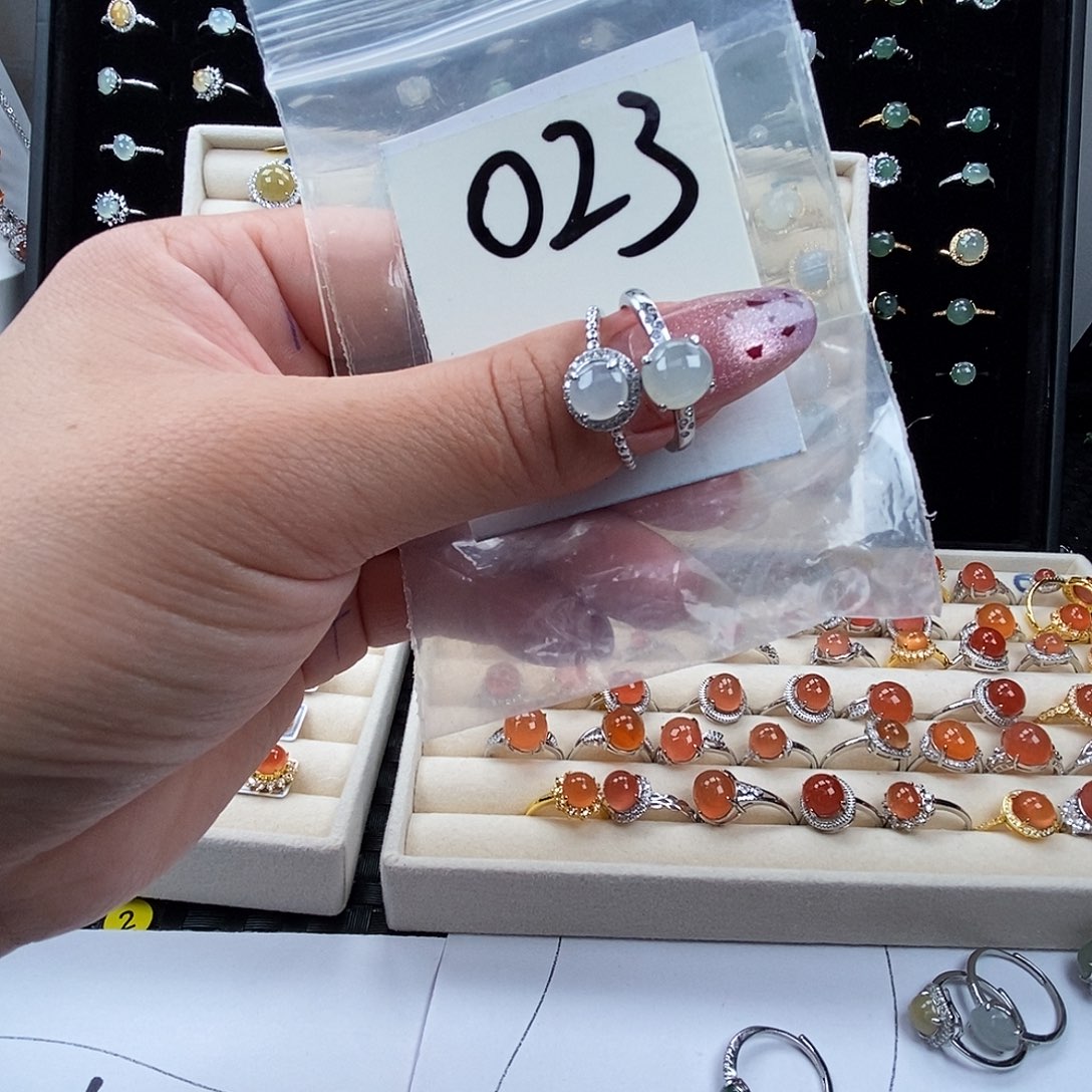 翡翠未镶嵌戒指缅甸