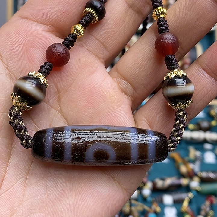 玛瑙/玉髓颈饰合金