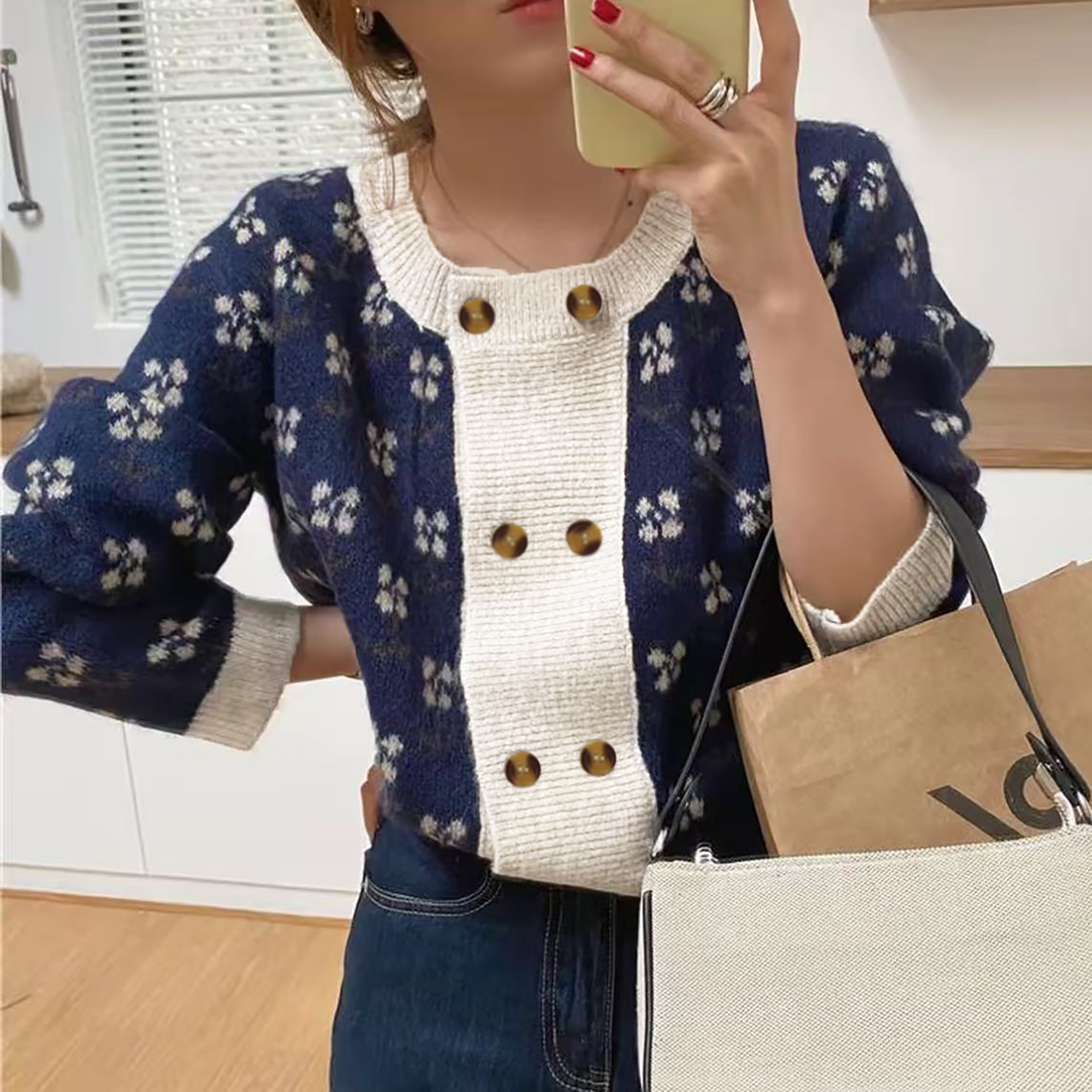 新品上新！女士碎花双排扣撞色开衫毛衣H121