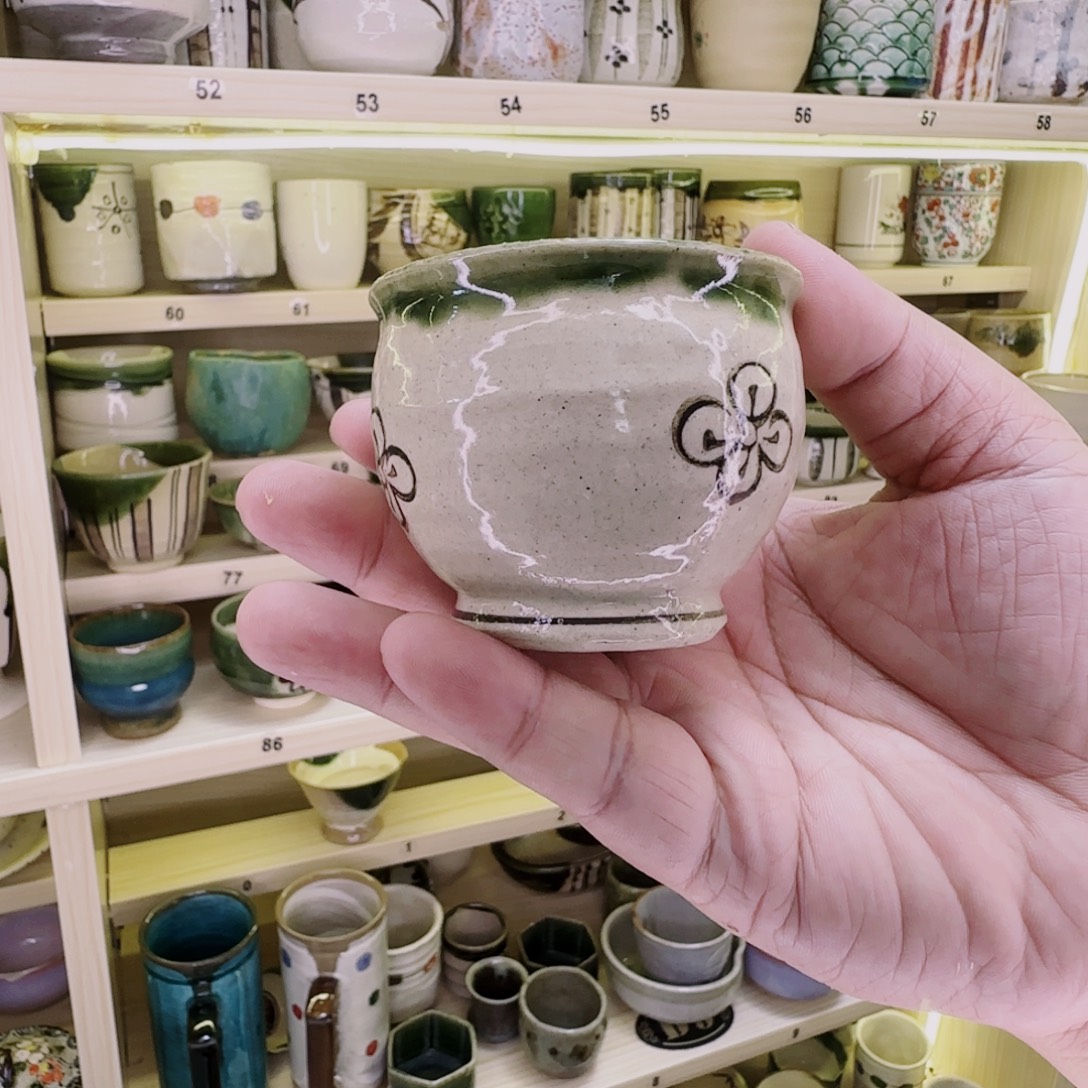 瓷陶瓷器，问主播看品相再下单不退不换