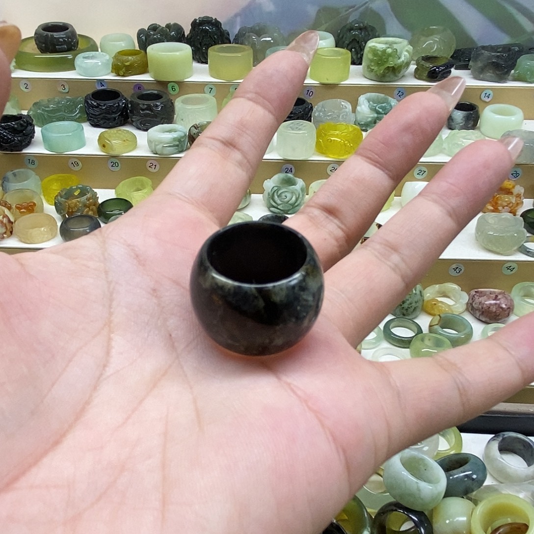 5***Ծ岫玉未镶嵌天然玉石戒指 岫玉