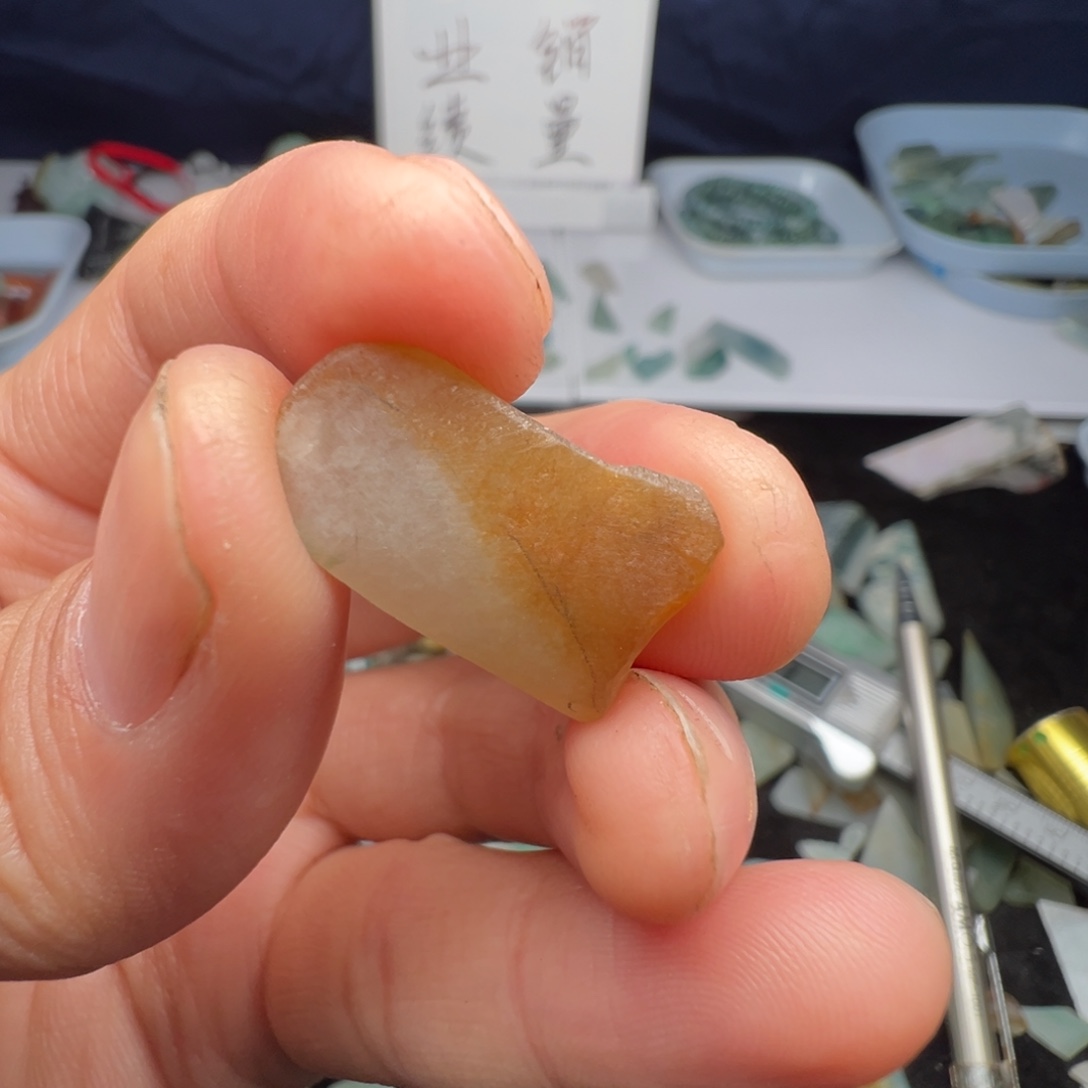 翡翠裸石缅甸翡翠A货