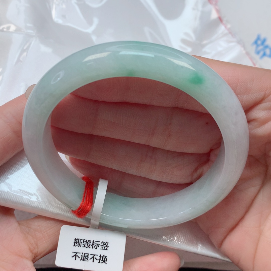 翡翠手镯未镶嵌58.5圈
