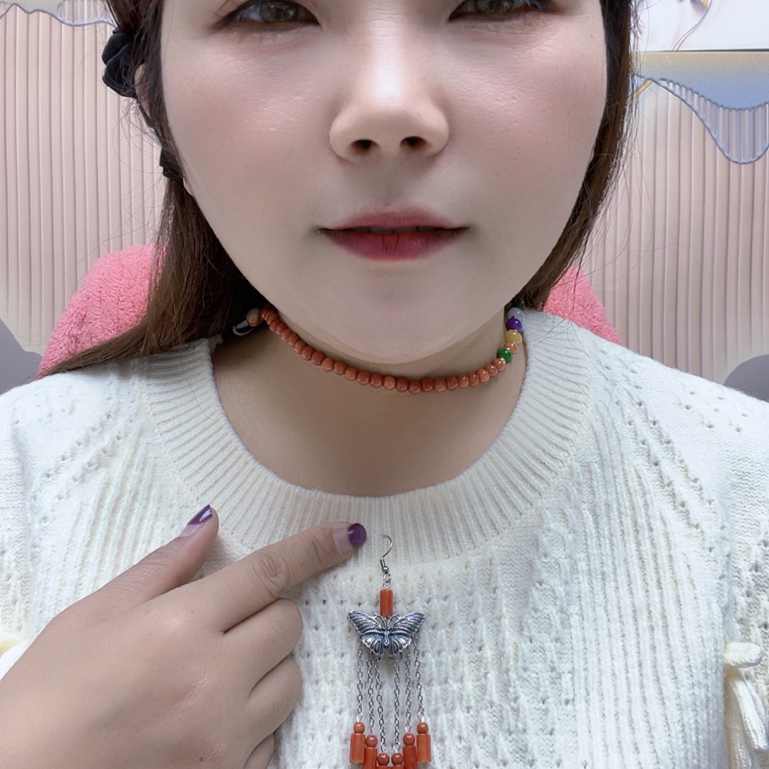 翁***少翡翠未镶嵌颈饰项链