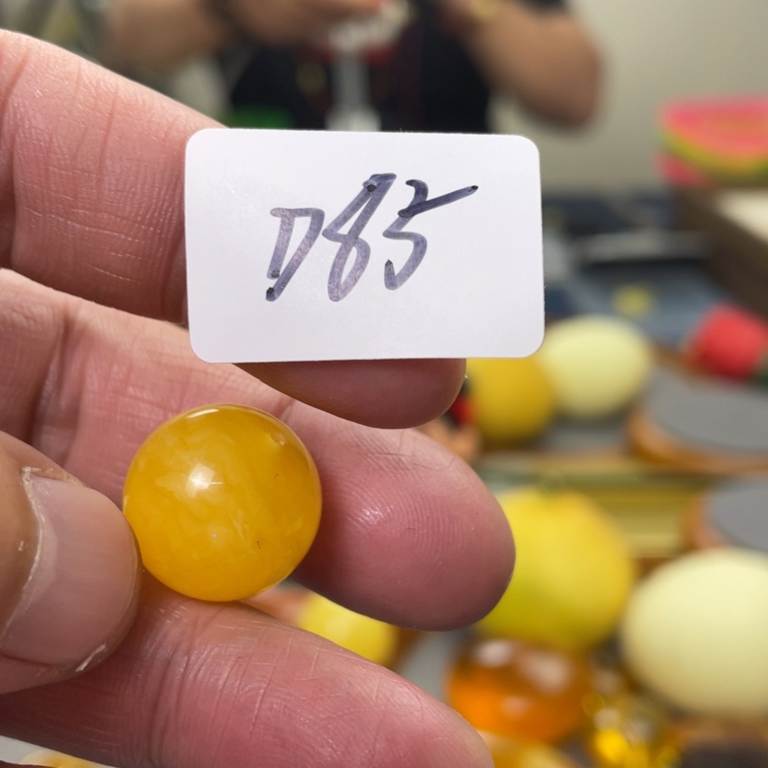 手链琥珀未镶嵌多样性发，发其中一件