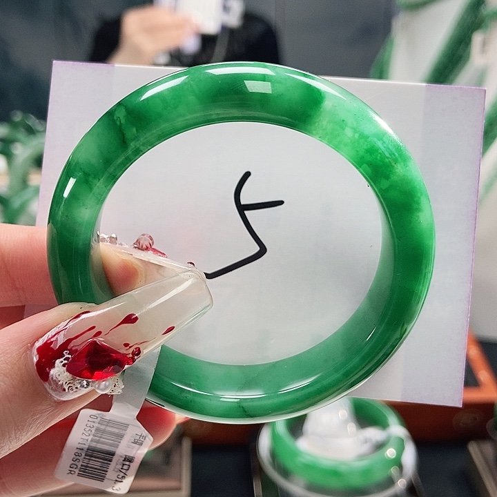 石英质玉手镯未镶嵌天然A货非洲翠手镯