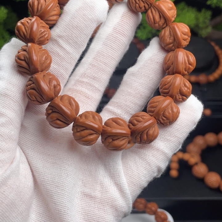 老***唐吊坠桃核精品单圈